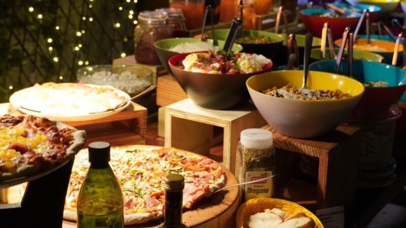 Celebra el romance con los planes de Amor y Amistad de Marriott Playa Dormida