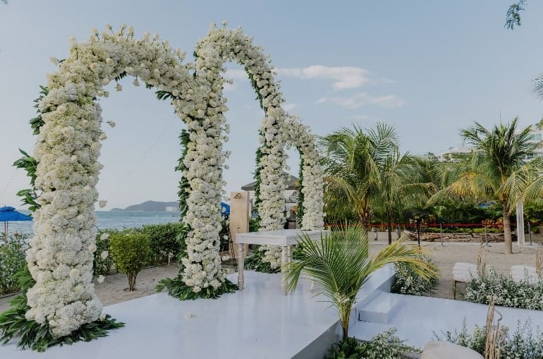 Bodas ecológicas y exóticas en la playa: tendencias 2023
