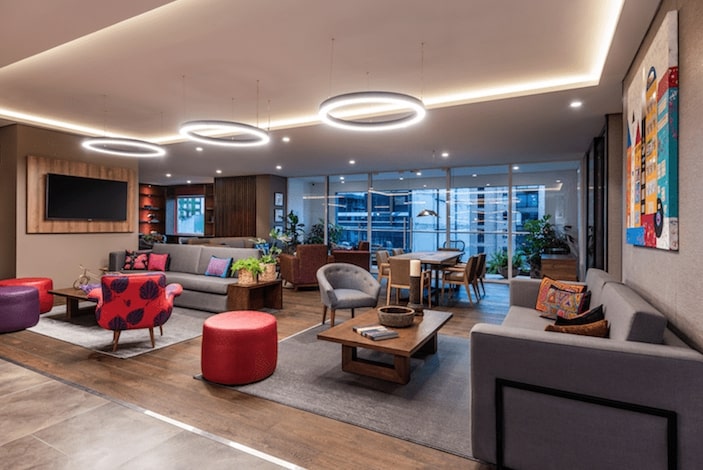 Con habitaciones modernas y funcionales Residence Inn by Marriott Bogotá