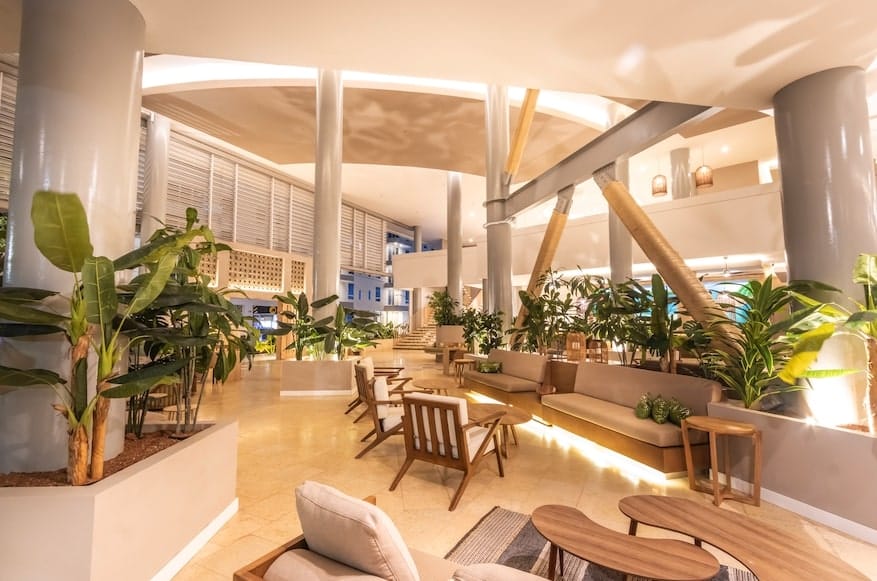 ¡Aprovecha la oferta exclusiva! 30% de descuento y alojamiento gratuito para un niño en Grand Sirenis San Andrés